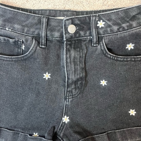 Pacsun Women 25 Short Mom Relaxed Black Denim Daisy Floral Embroidery High Rise - Picture 2 of 12